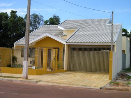 RESIDENCIA COM EDICULA E PISCINA